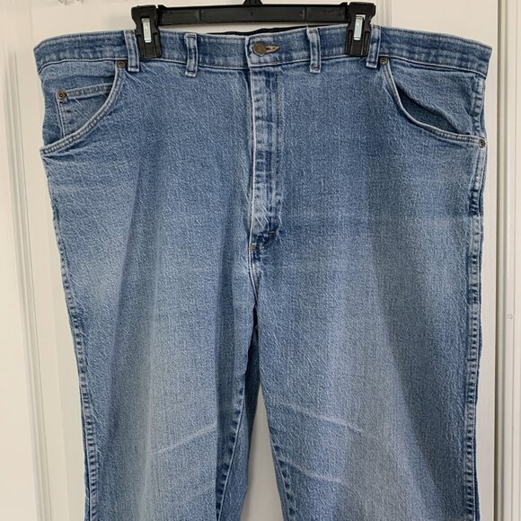 Wrangler Premium Jeans Regular Fit Light Wash Blue Denim Men's Size 44 x 32 - Picture 4 of 9